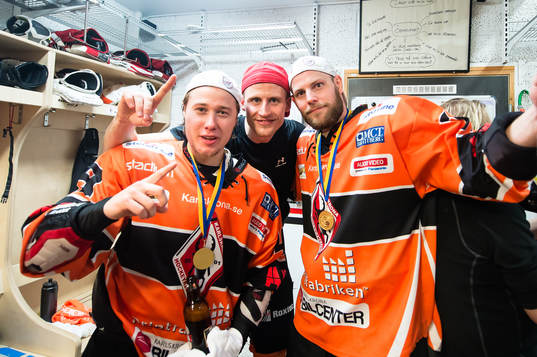 Filip Cruseman Alexander Bergström ,Jimmie Svensson jublar