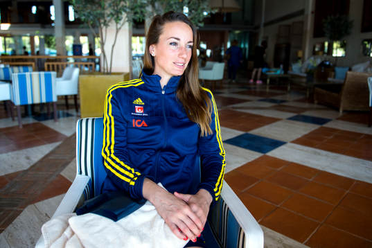 Sveriges Kosovare Asllani blir intervjuad