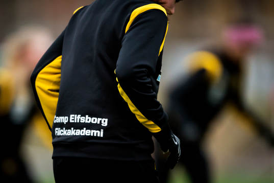 Detalj på träningsdressen