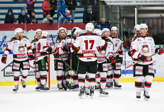 Malmö Redhawks spelare jublar