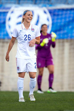 s Julie Johnston jublar