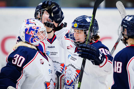 Linköpings Stefanie Marty jublar mot Kim Martin Hasson