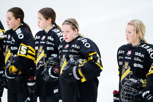 s Amanda Lundström (m)