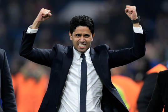 Paris ägare Nasser Al Khelaifi jublar