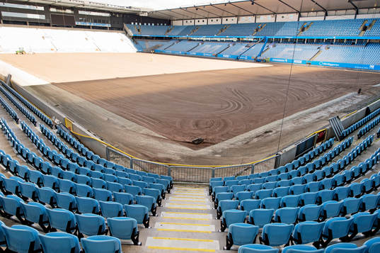 Swedbank Stadion utan gräsmatta