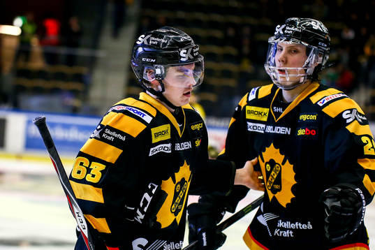 Skellefteås Sebastian Aho jublar