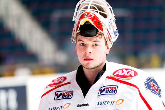 Södertäljes målvakt Christoffer Bengtsberg deppar