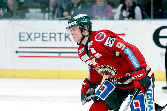 Frölundas Max Görtz jublar