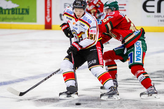 Luleås Kristian Näkyvä och Frölundas Erik Karlsson