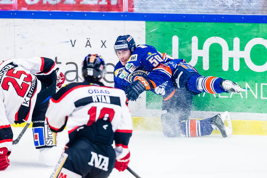 Växjös Sebastian Erixon faller