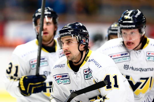 s Chris Campoli