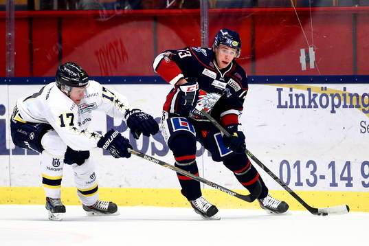 s Emil Johansson jagar Linköpings Jakub Vrana