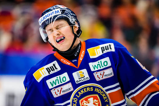 Växjös Rhett Rakhshani gör en grimas