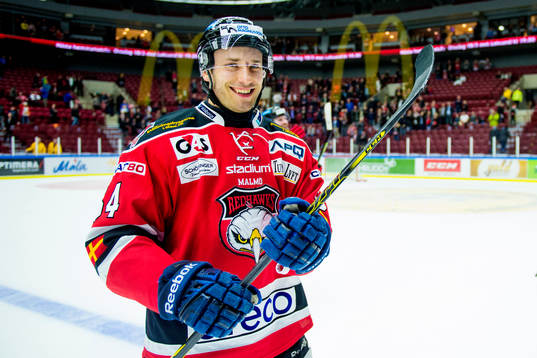 Malmö Redhawks Fabian Brunnström firar