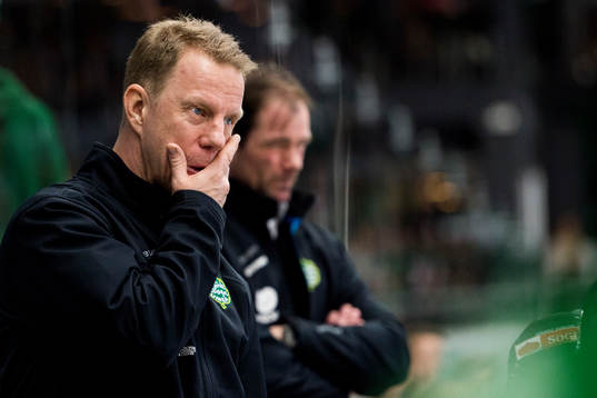Björklövens tränare Patric Wener deppar