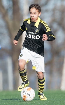 s Niklas Persson i matchen i Tipselit Cup mellan IFK