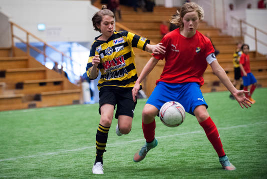Skiljebos Hugo Rödlund i matchen i Tipselit Cup mellan