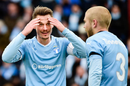 Malmö FFs Markus Rosenberg visar sitt missnöje