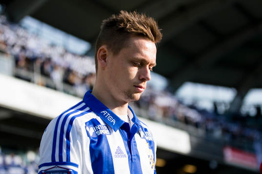 IFK Göteborgs Jakob Ankersen på väg in till