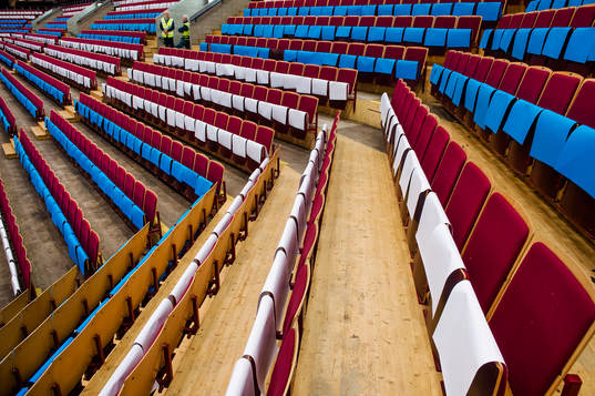 Läktarplatser inne på Tegera Arena före ishockeymatchen