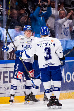 Leksands Tomi Sallinen jublar