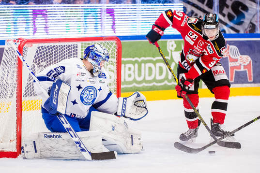 Malmö Redhawks Björn Svensson fri framför Leksands