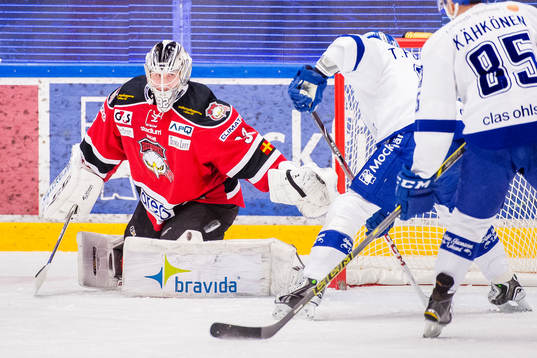 Leksands Tobias Forsberg missar öppet mål mot Malmö