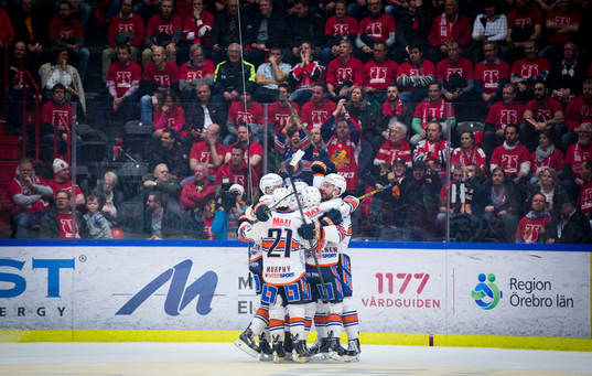 Växjös Robert Rosén gör 0-1 och jublar