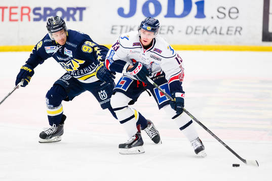 s Teemu Laine mot Linköpings Jakub Vrana