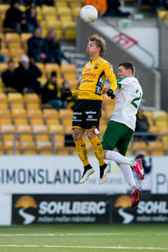 Elfsborgs Simon Hedlund och Hammarbys Birkir Már Saevarsson