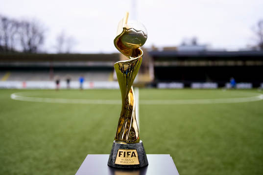 VM-pokalen för dam fotbolls-vm på plats