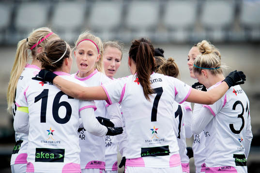Rosengårds spelare firar Marta Viera Da Silva gjort 1-0