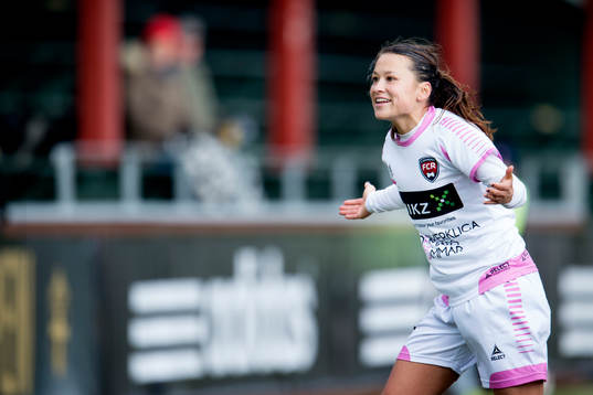 Rosengårds Alexandra Riley regerar på ett domslut