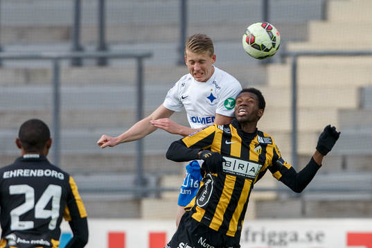 Norrköpings Joel Enarsson och Häckens Mohammed Abubakari