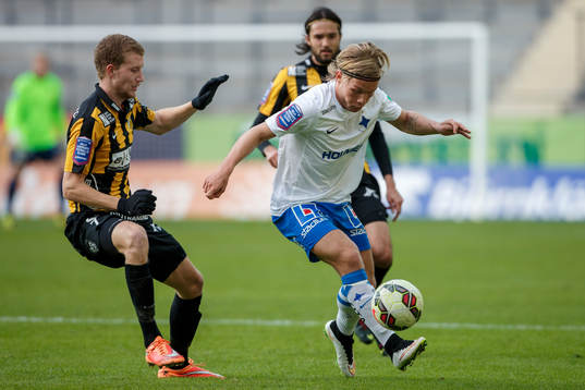Häckens Simon Gustafson och Norrköpings Nicklas Bärkroth