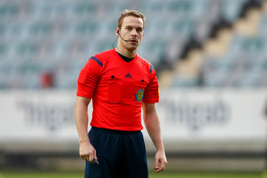 Domare Kristoffer Karlsson