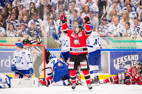 Malmö Redhawks Frederik Storm jublar