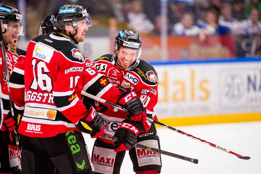 Malmö Redhawks Mattias Persson jublar