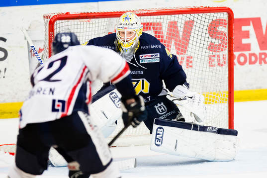 s målvakt Gustaf Wesslau i slutet av matchen