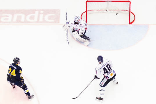Bläddra bland fler bilder av Ishockey, SHL, kvartsfinal, HV71 - Linköping