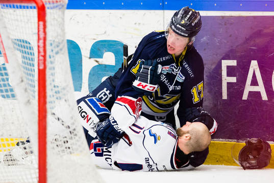 s Emil Johansson
