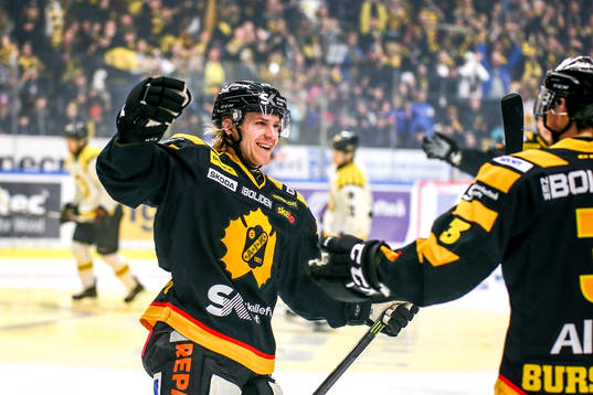Skellefteås Anton Lindholm jublar