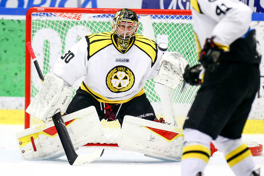 Brynäs målvakt Johan Holmqvist