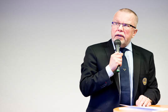 Damkronornas förbundskapten Leif Boork