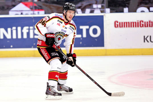 Luleås Chris Abbott värmer upp