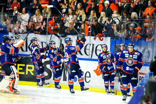 Bläddra bland fler bilder av Ishockey, SHL, Kvartsfinal 3, Växjö - Örebro