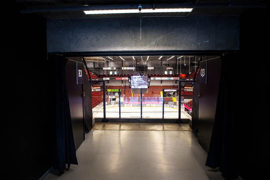 Läktaringång inne på Gavlerinken Arena före kvartsfinal