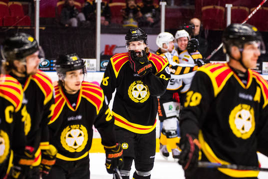 Brynäs Oskar Lindblom deppar
