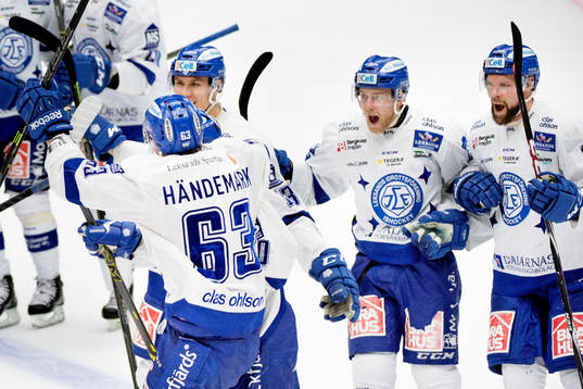 Leksands spelare firar segern