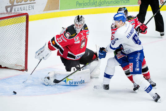 Leksands Fredrik Händemark framför Malmö Redhawks